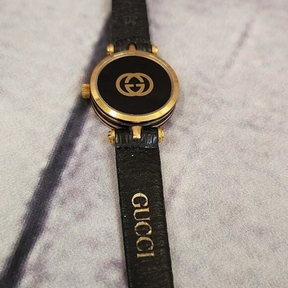 Vintage Women's Gucci Watch - Picture 6 of 7